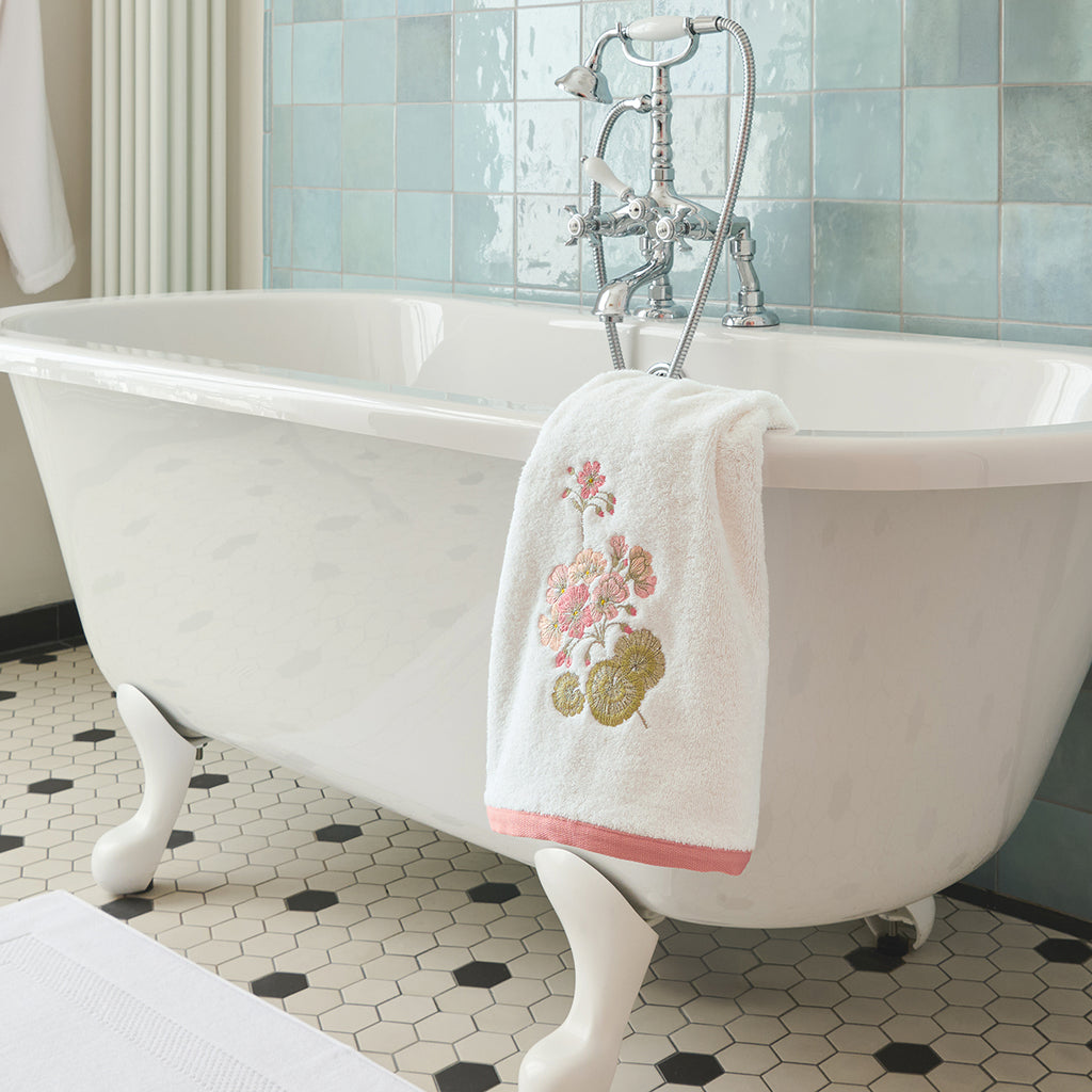Flânerie - Bath Sheet - White
