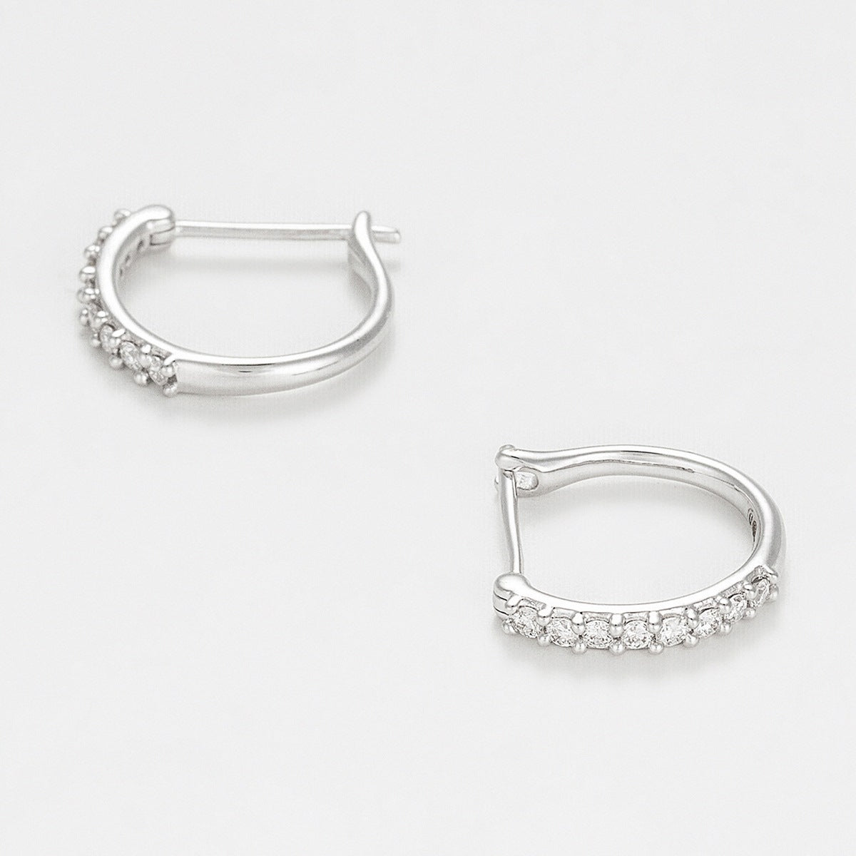 "Sparkling Hoop" Earrings - White Gold