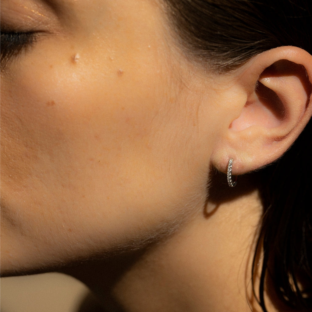 "Sparkling Hoop" Earrings - White Gold