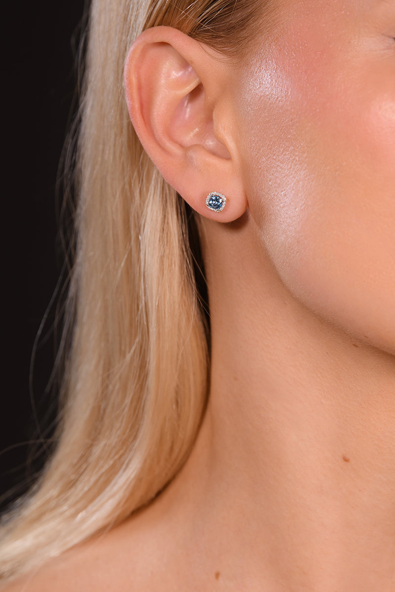 "Popi Cushion Blue Topaz" Earrings: Diamond: 0.07/32 + Topaz 0.6/2 - 18k Yellow Gold