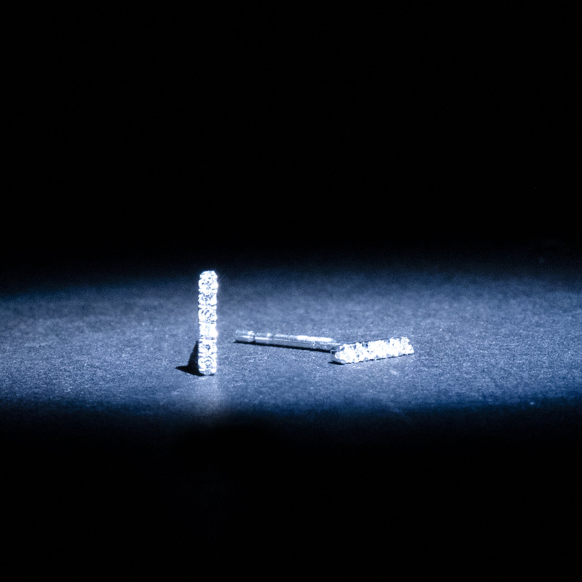 "Precious Barrette" Earrings D0.03/12 - 375/1000 White Gold