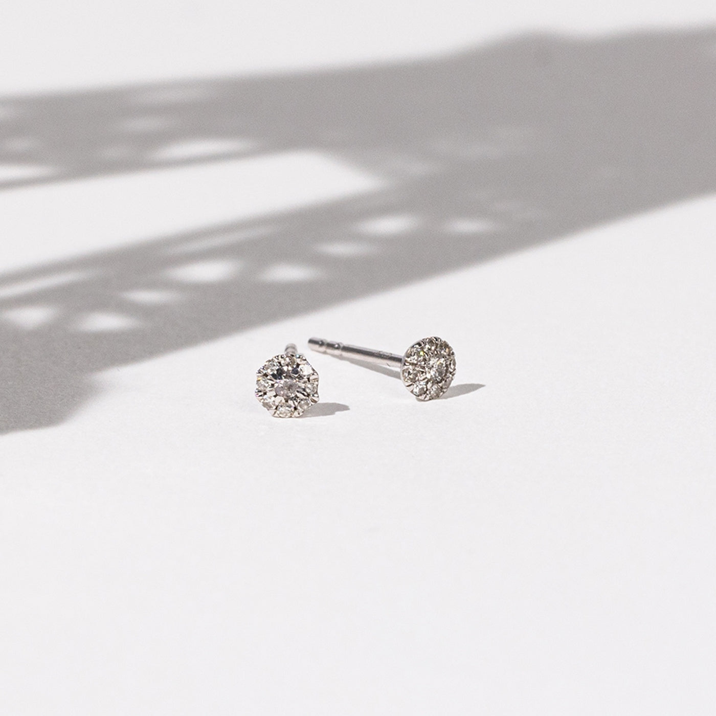 Pendientes "Idylle" Diamantes 0.07/18 - Oro blanco 375/1000