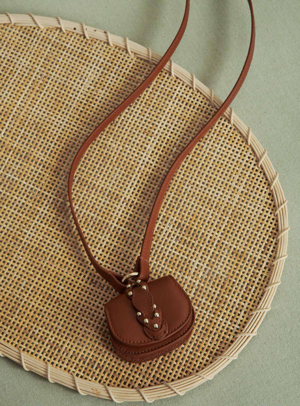 EDRO STUDDED EARPHONE HOLDER PETITE MENDIGOTE