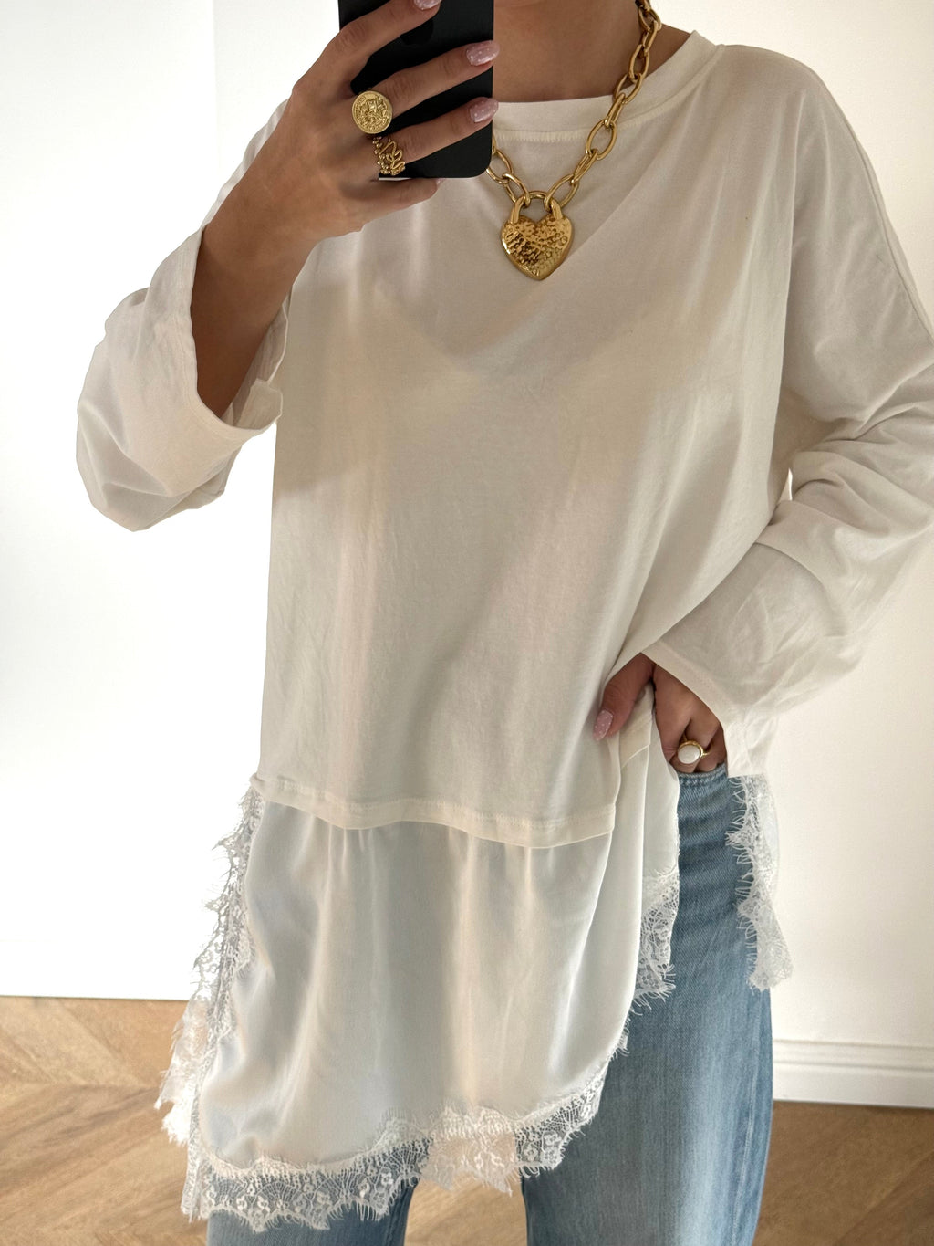 Alena White Tshirt