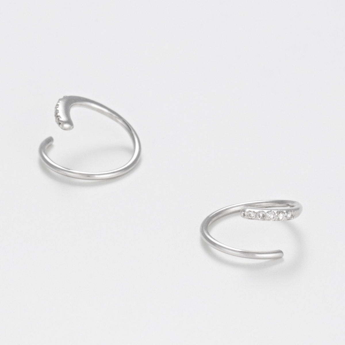 Boucles D'Oreilles "Joli Tourbillon Diamant" D0,03/10