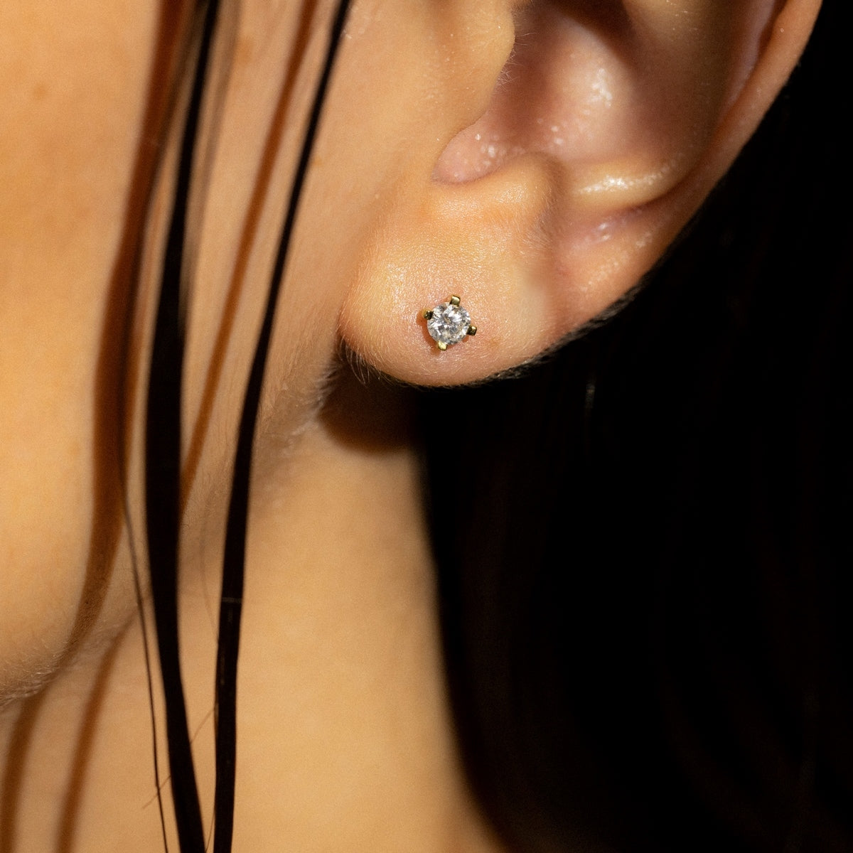 "Single Diamond 0.40 Carat" Earrings - Yellow Gold