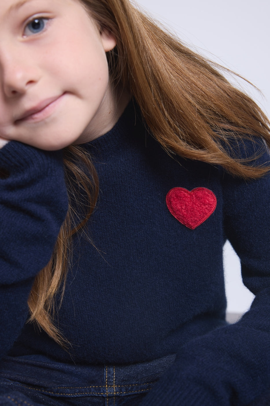 Rundhalspullover Mit Herz Und Pompon Evy – Marineblau Rot – Kinder – 100 % Kaschmir