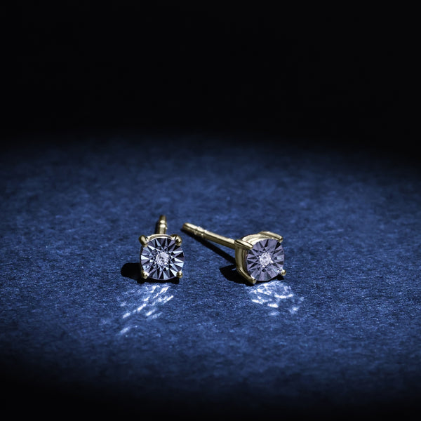“Puce Grande Illusion” Earrings D0.01/2 – 375/1000 Yellow Gold