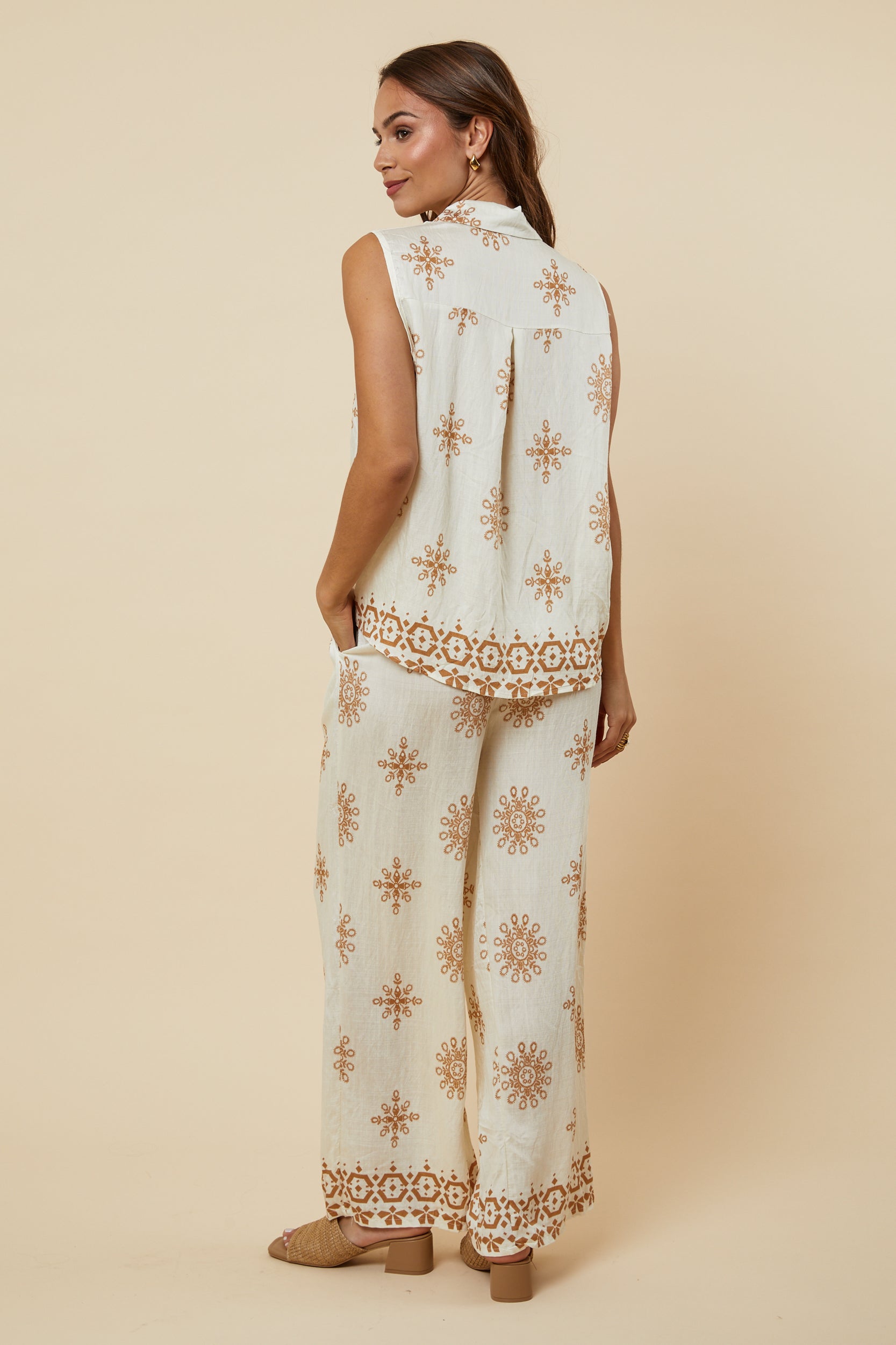 Ensemble - Beige Camel