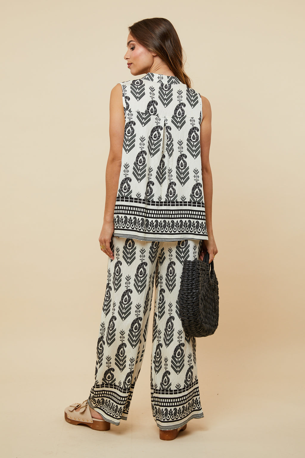 Conjunto - Negro