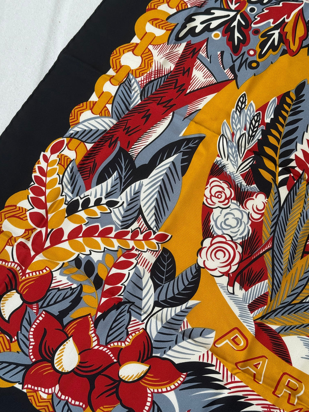 Céline Scarf – Foliage Pattern