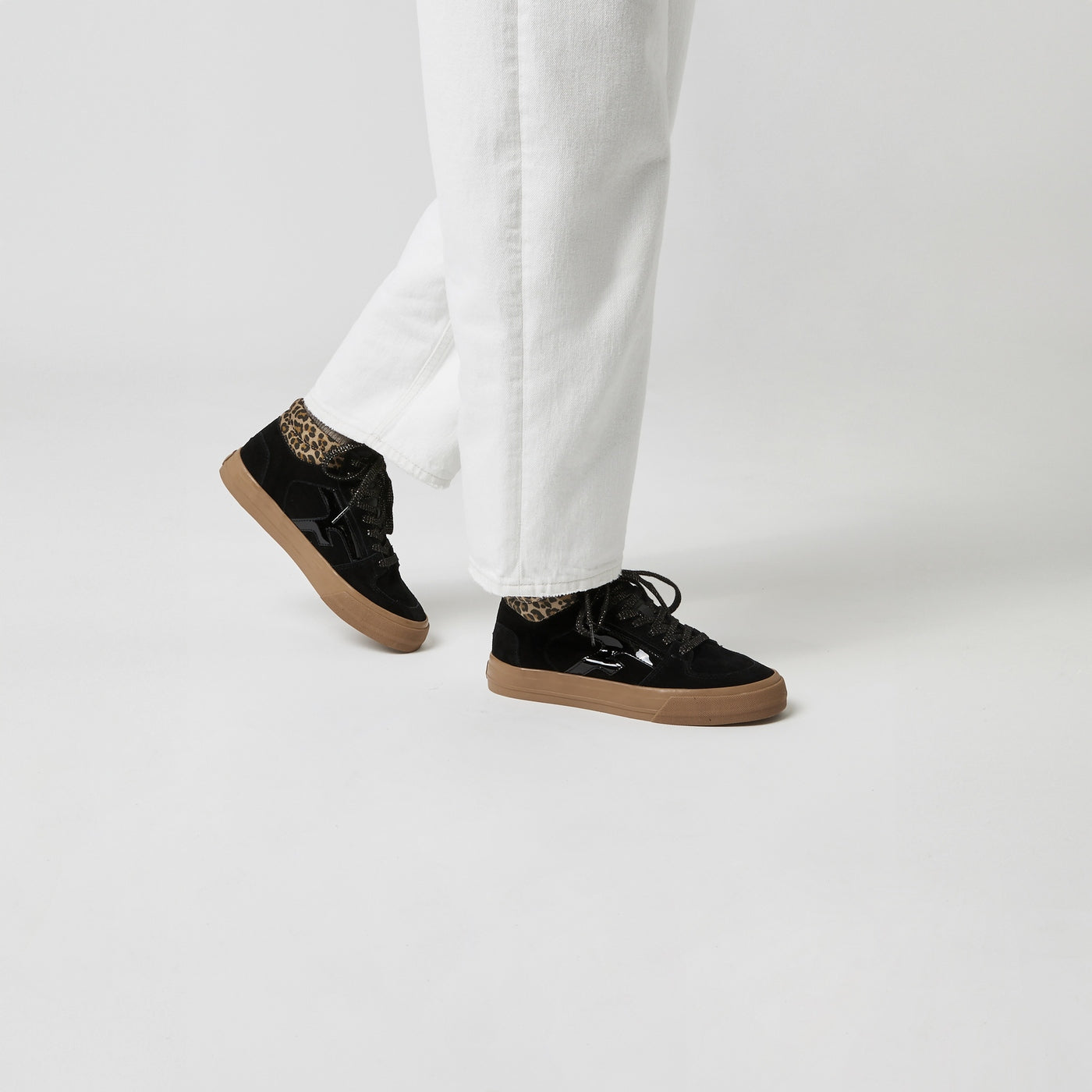 Walnut Mid Black Trainers - Women