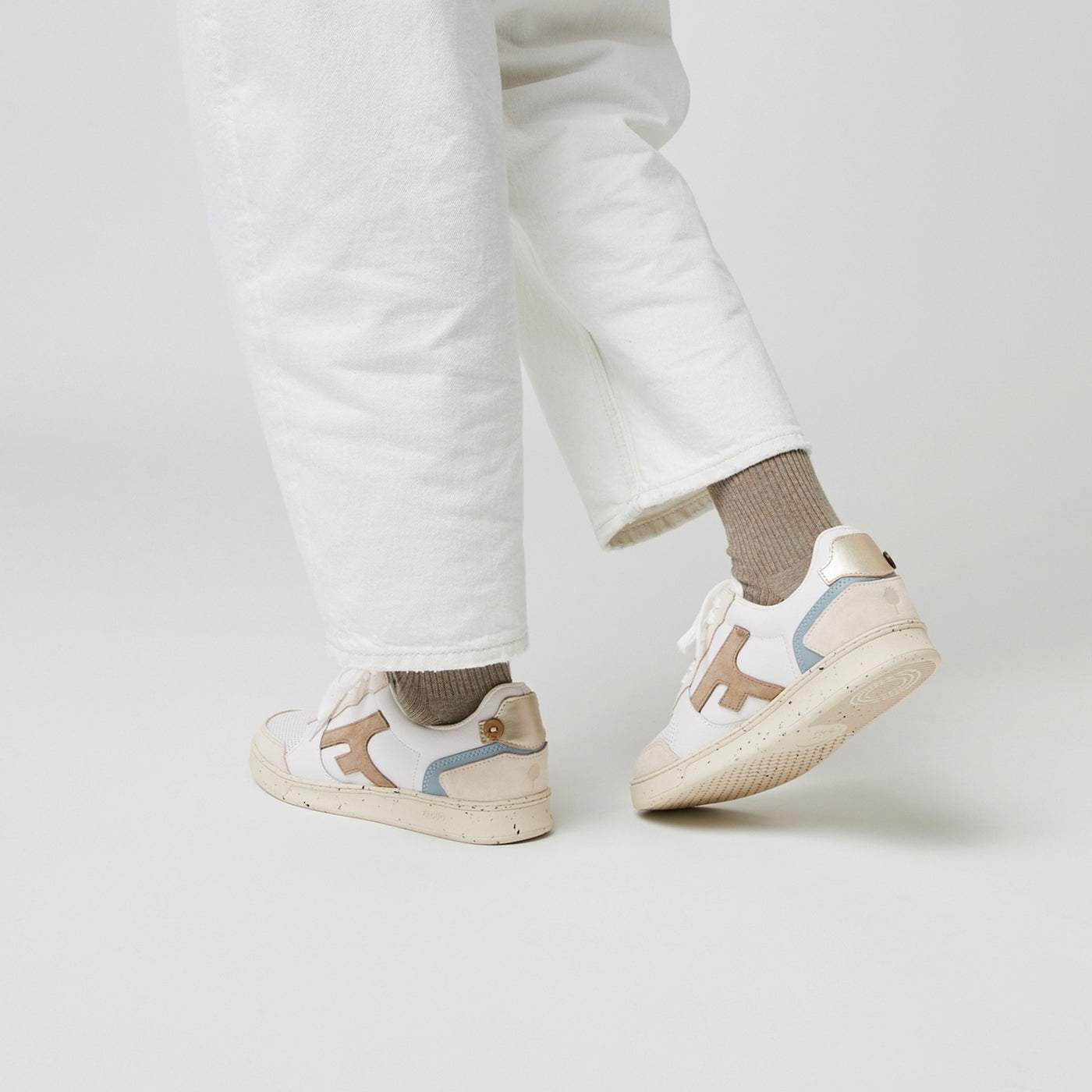 Zapatillas Blancas & Beige Hazel - Mujer