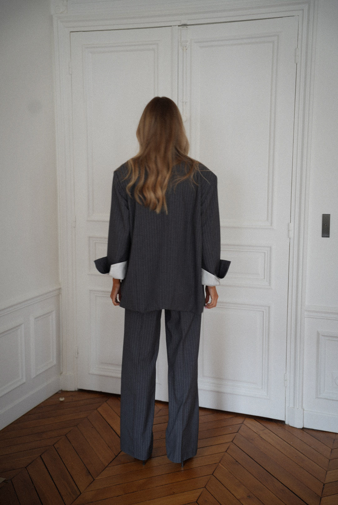 Honoryne Grey - Pantalones a rayas
