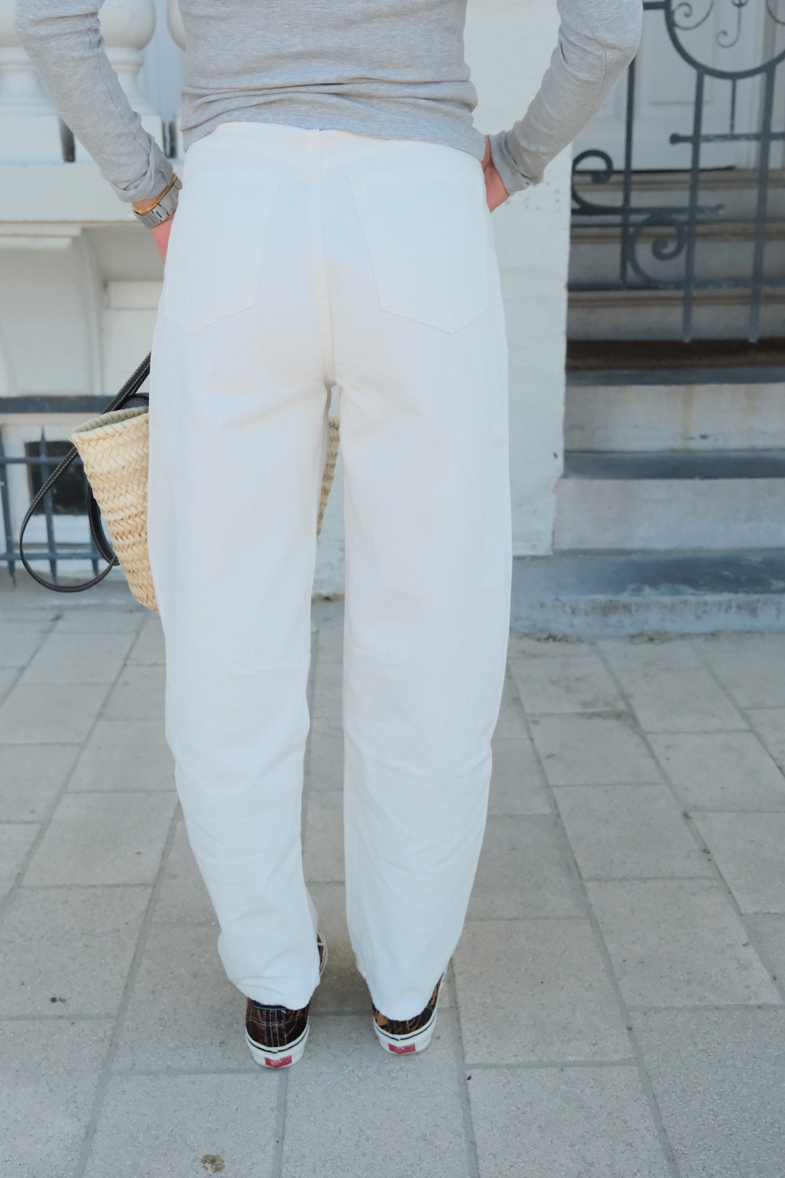 Vaqueros Balthazar balloon blancos