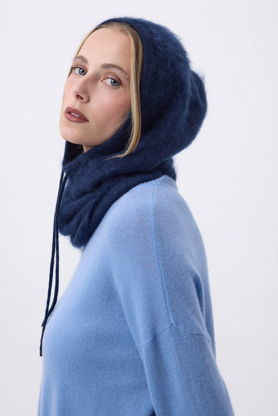 Balaclava – Brushed Cashmere Feather - Navy Blue - Unisex