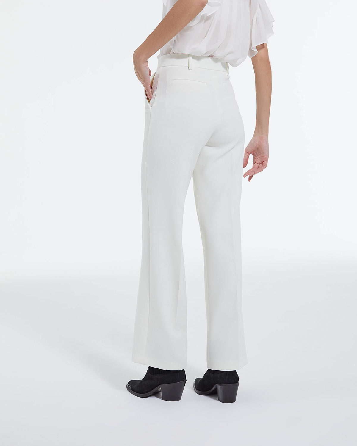Pantalón recto de crepé crudo - Mujer