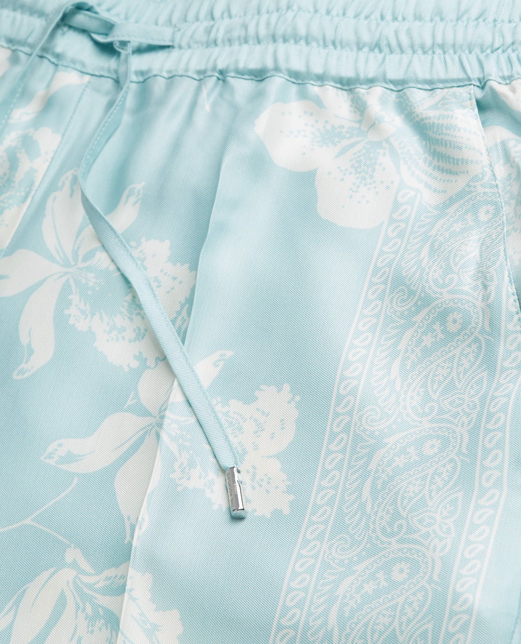Pantalones con estampado de bufanda fluida en azul y blanco - Mujer