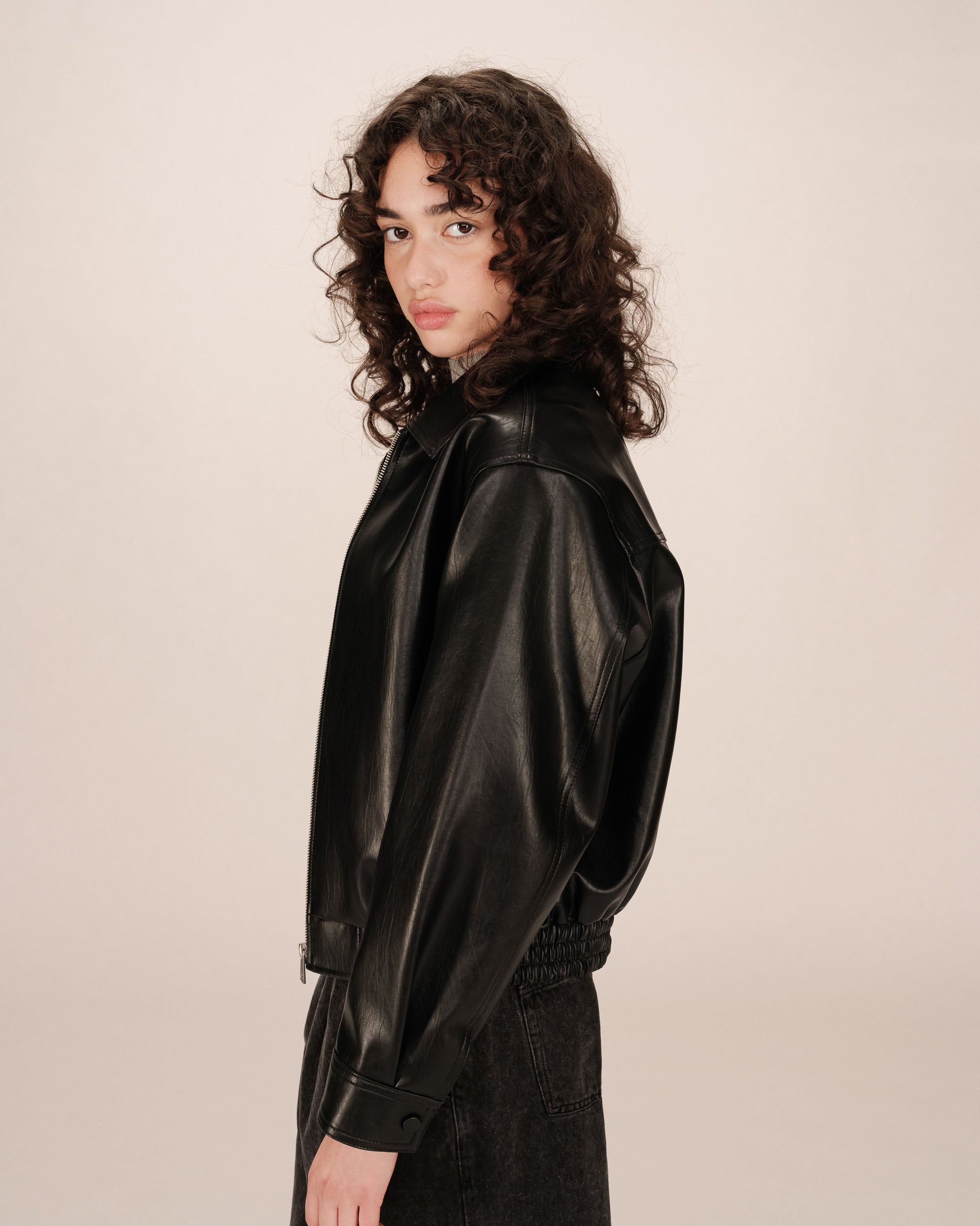Sunisa Black Jacket