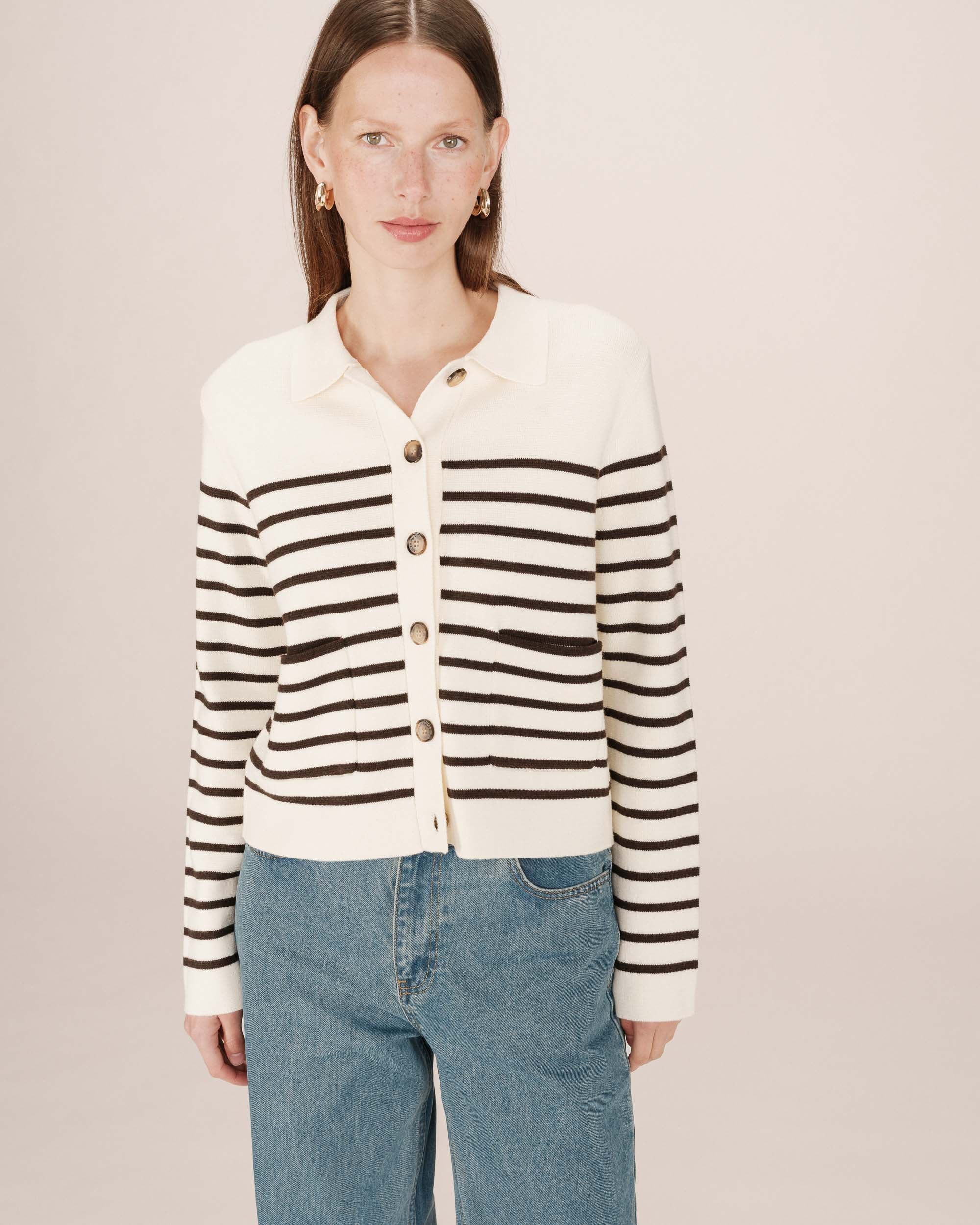 Buttoned Ecru Cardigan Sailor