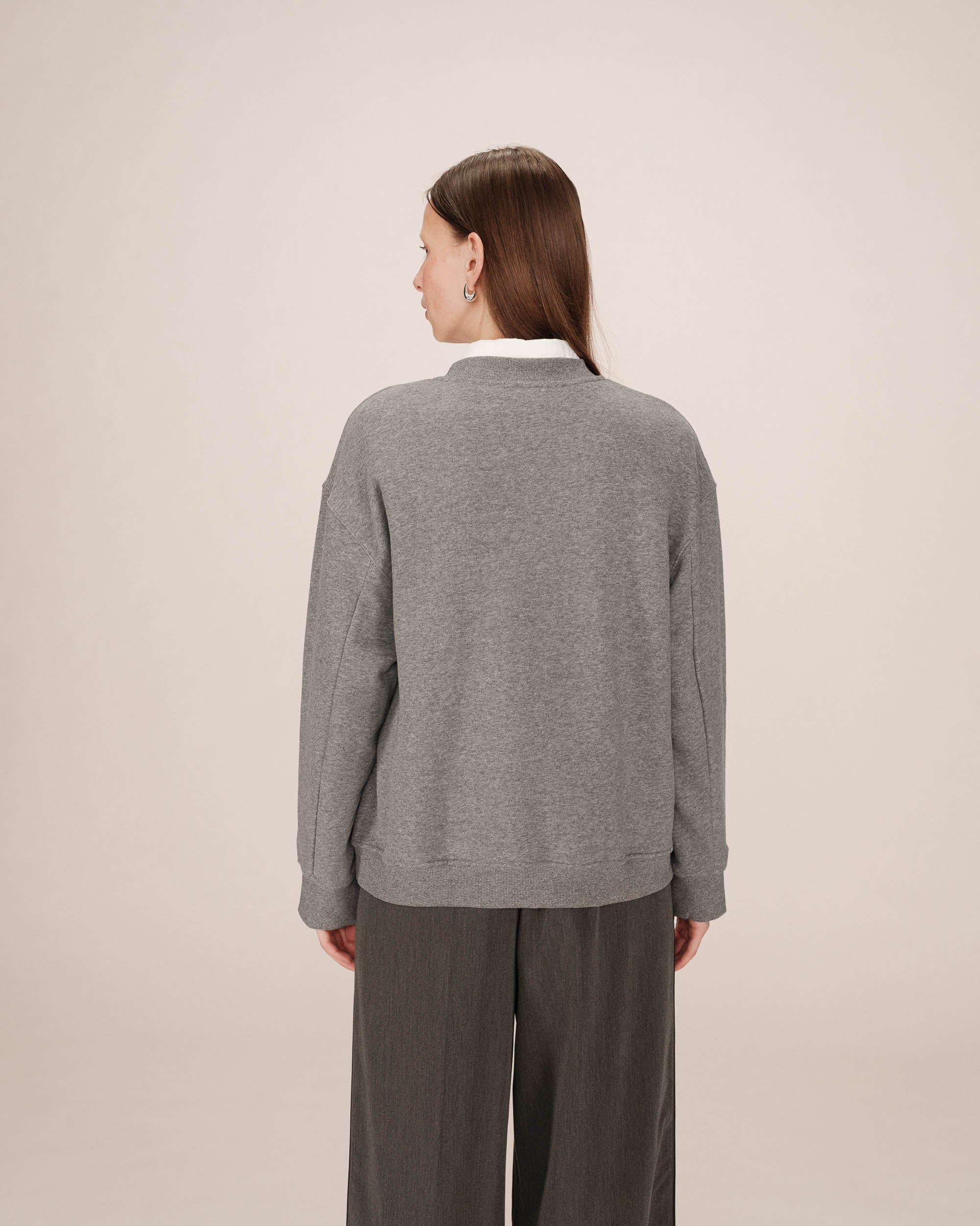 Sudadera Con Mensaje Bordado Gris Sharly