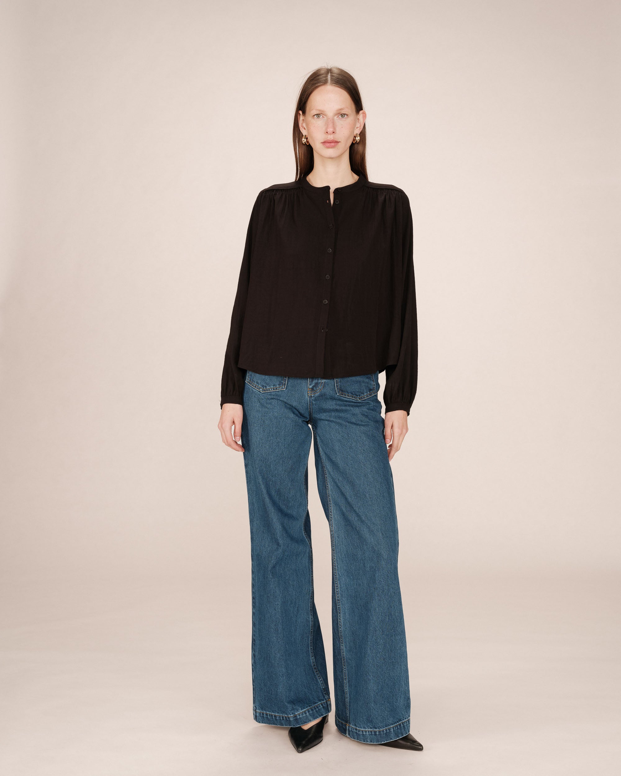 Straight Gathered Blouse Black Savannah