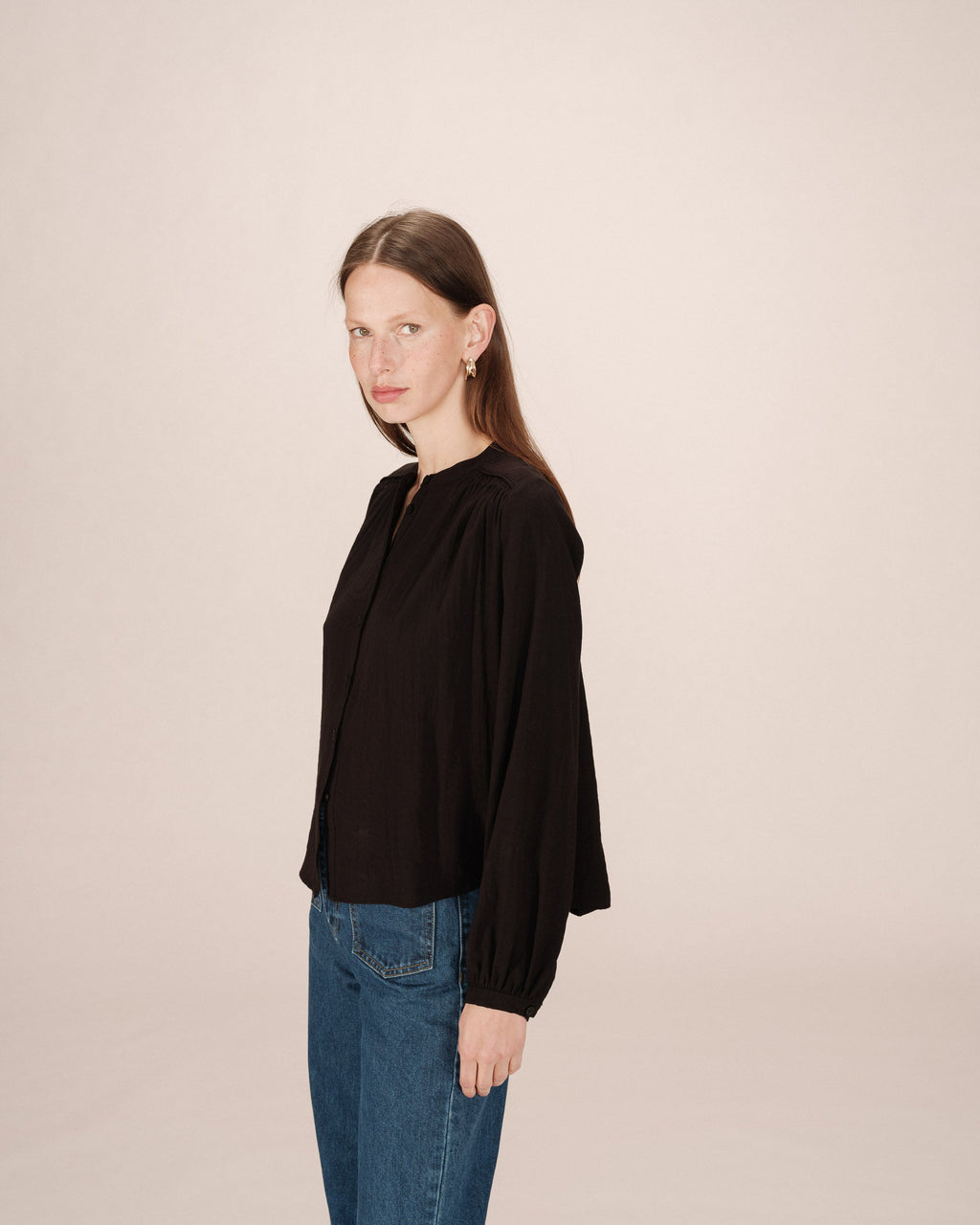 Straight Gathered Blouse Black Savannah