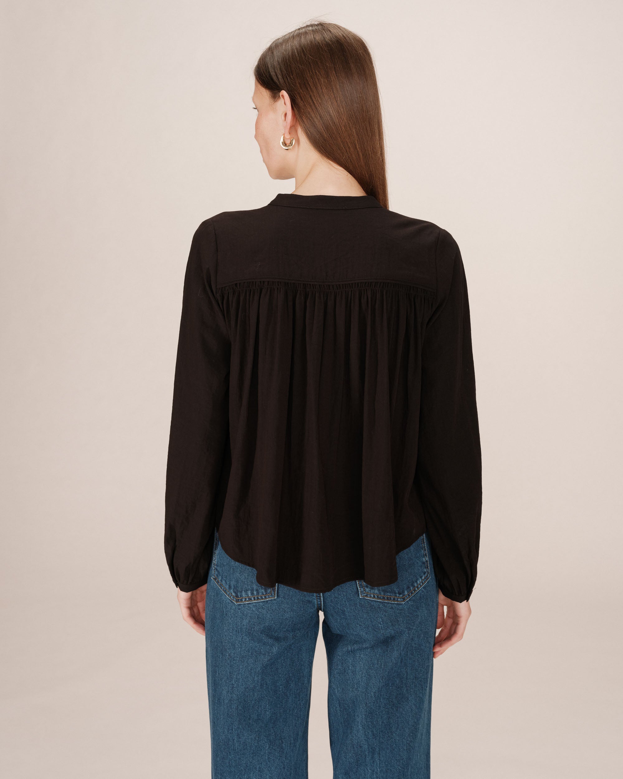 Straight Gathered Blouse Black Savannah