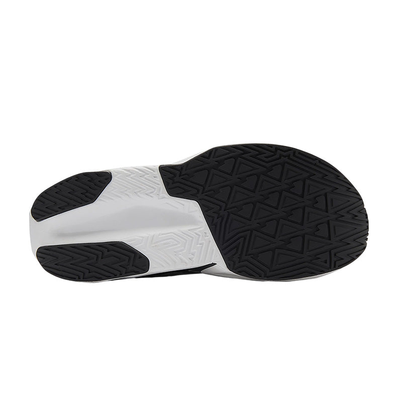 Baskets Femme New Balance Fuelcell Rebel V5 - Noir, Blanc