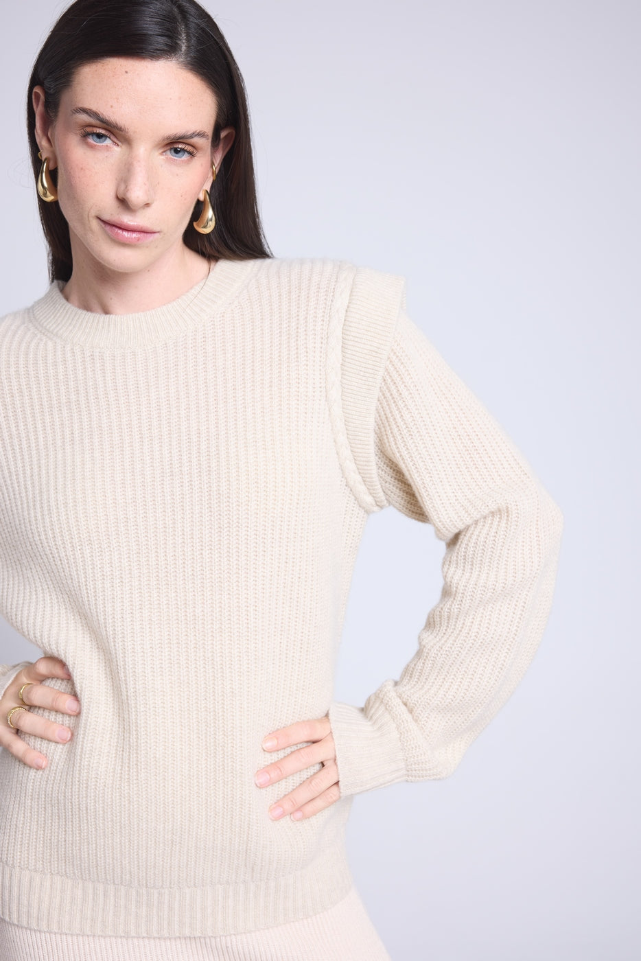Jersey De Cuello Redondo Y Hombros Estructurados Ginola - Beige Crema - Mujer