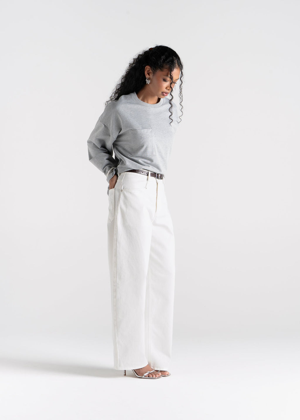 Jean Ava Mid-Waist Barrel - White
