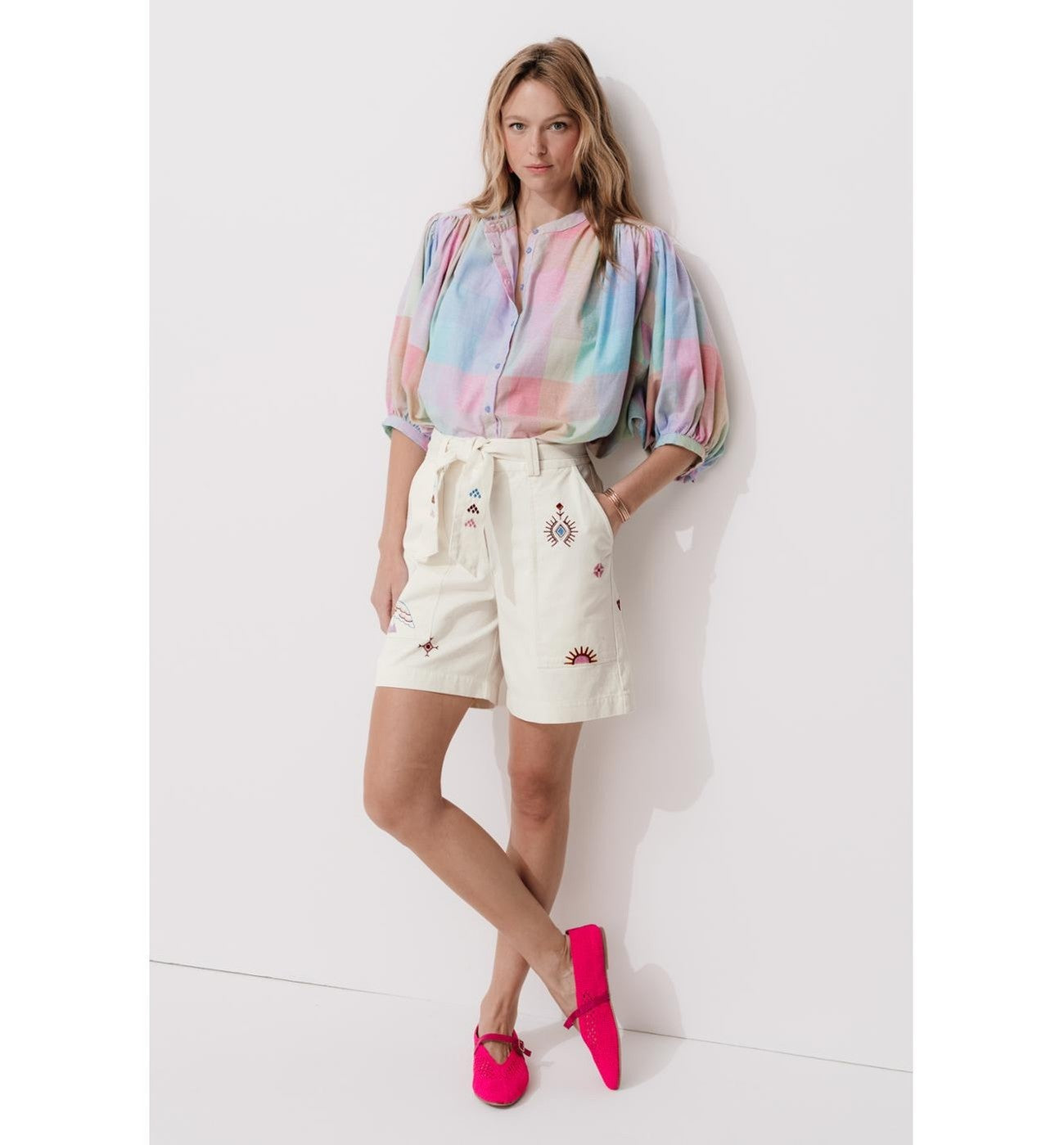 Shorts De Lona De Sarga Bordados - Natural Claro Liso