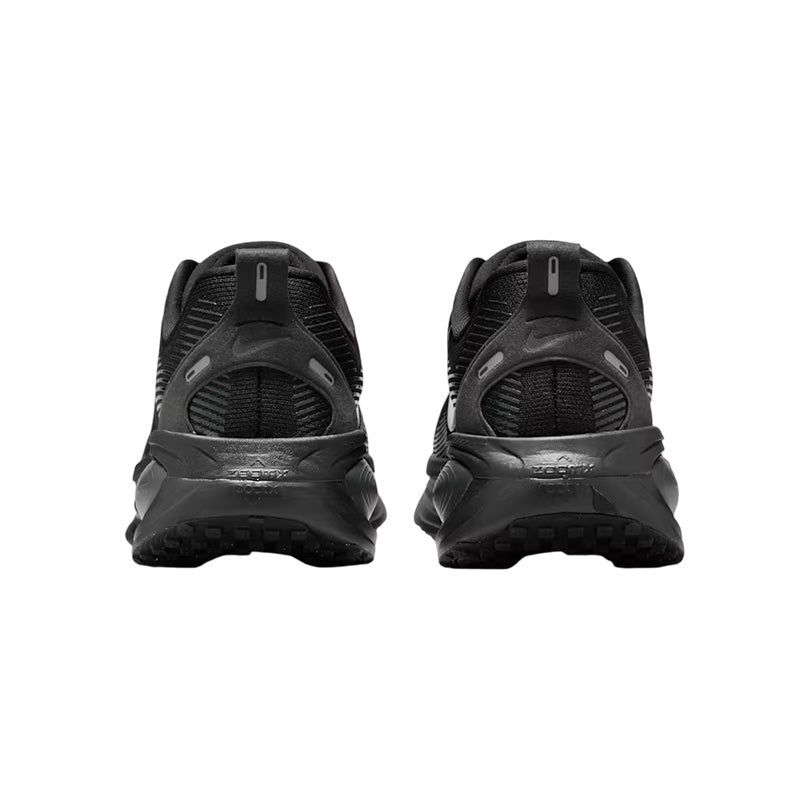 Baskets Homme Nike Vomero 18