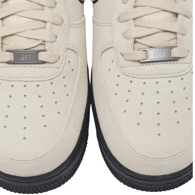 Nike Air Force 1 07 Sneakers - Beige, Black