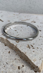 Bracciale semplice rigido