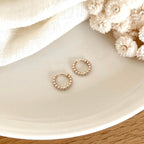 Pendientes mini aros “Lino” bañados en oro-Pendientes-instants-plaisirs-Instants Plaisirs | Joyas