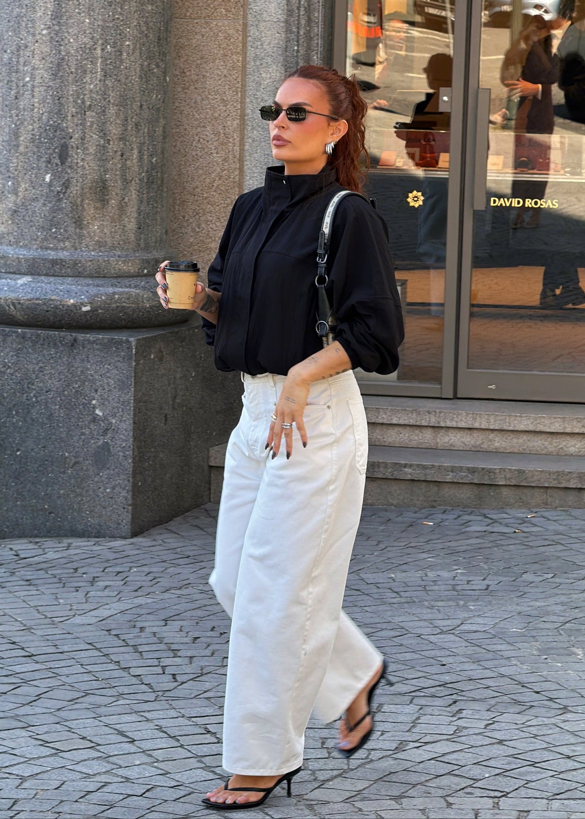Jean Ava Mid-Waist Barrel - White