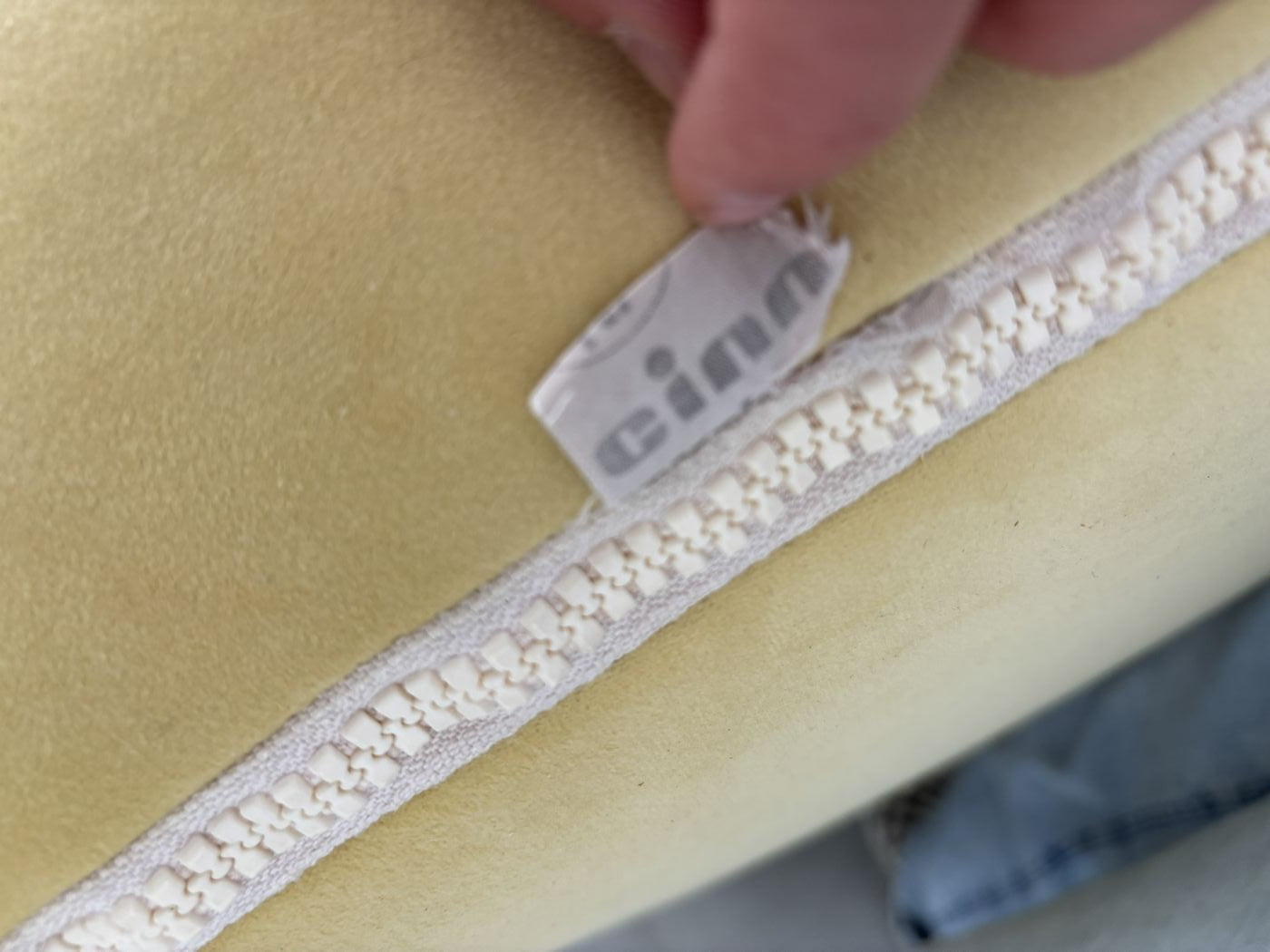 Fauteuil Plumy Par Annie Hiéronimus Pour Cinna
