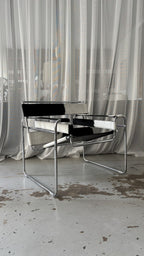 Fauteuil " Wassily" Par Marcel Breuer Pour Gavina