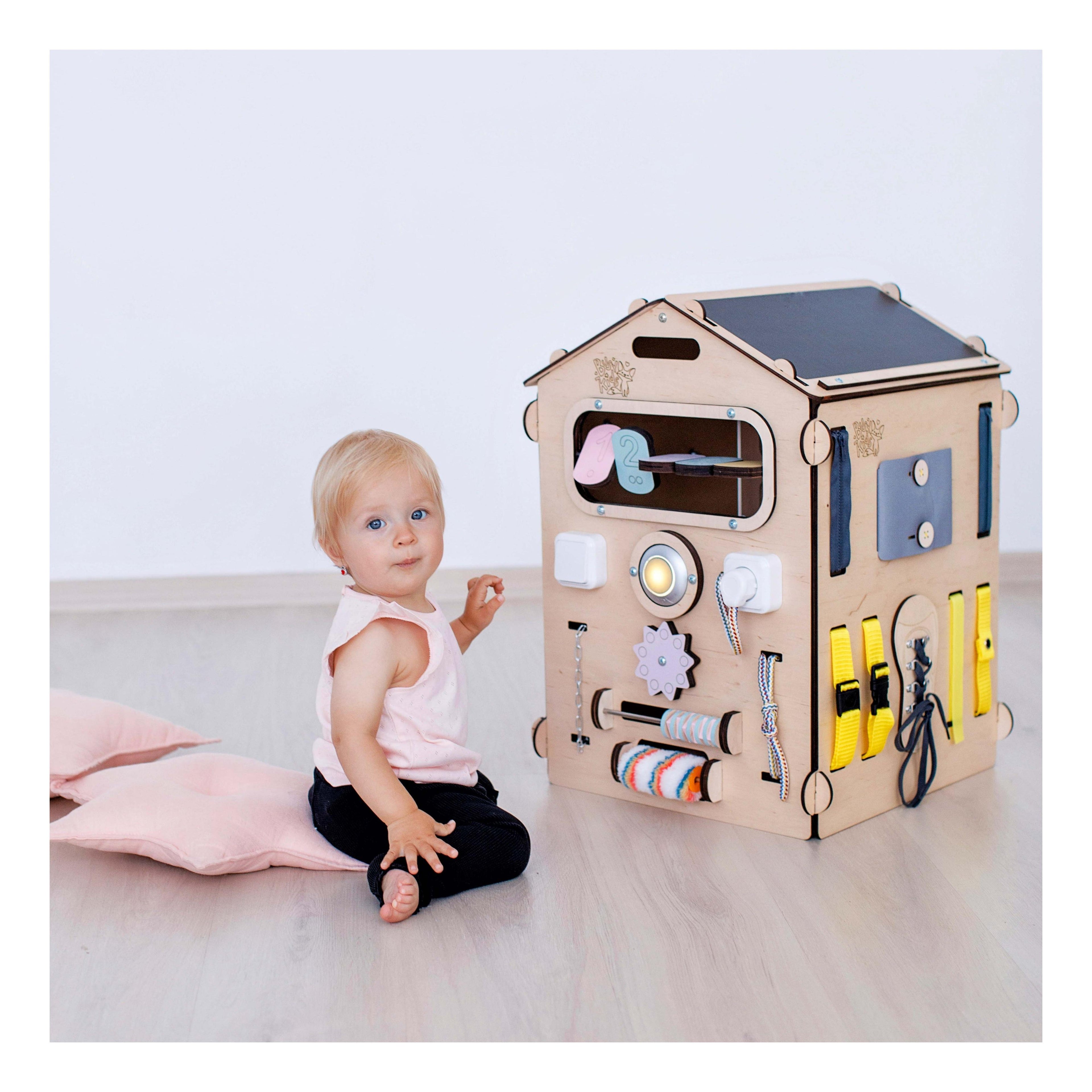 Duo Busy Board Natura Playhouse & Interactive Cube