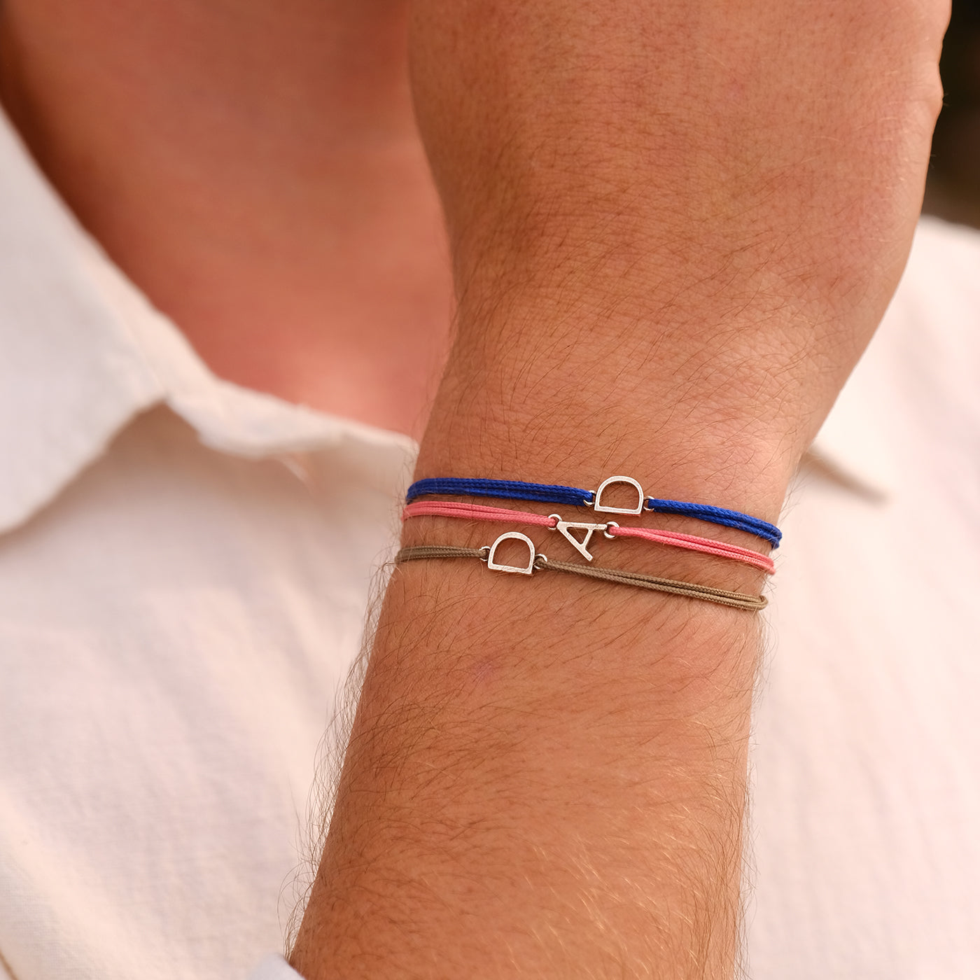 Pulsera D - Bañada en Plata - Negro