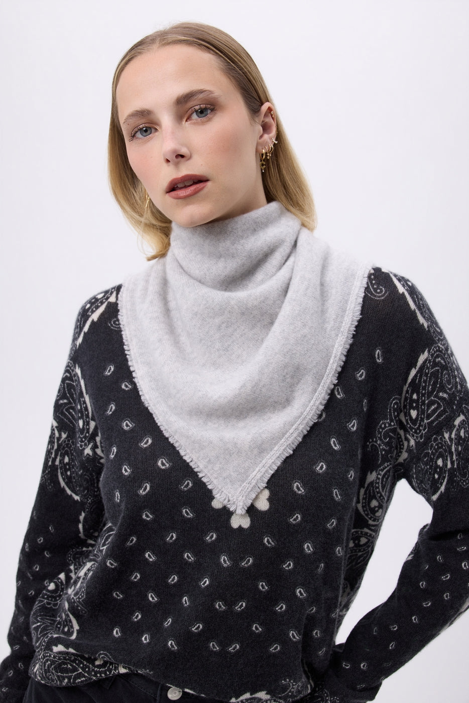 Echarpe Carrée Franges Unisexe Irma En Cachemire - Gris Clair - Femme