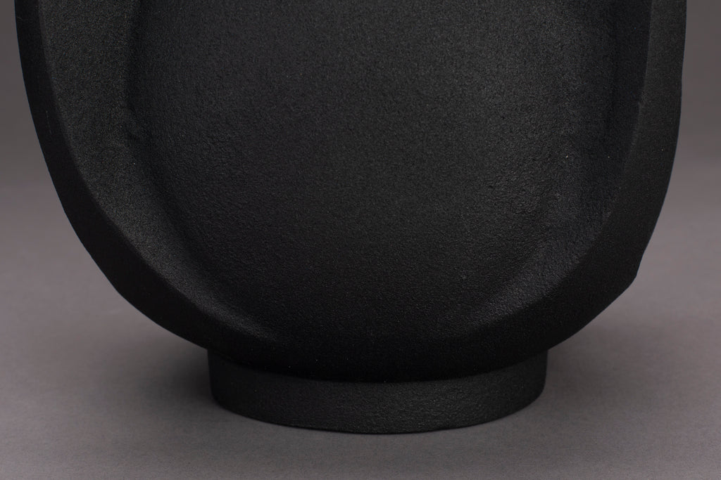 Thiago L - Vase - Aluminum - Black