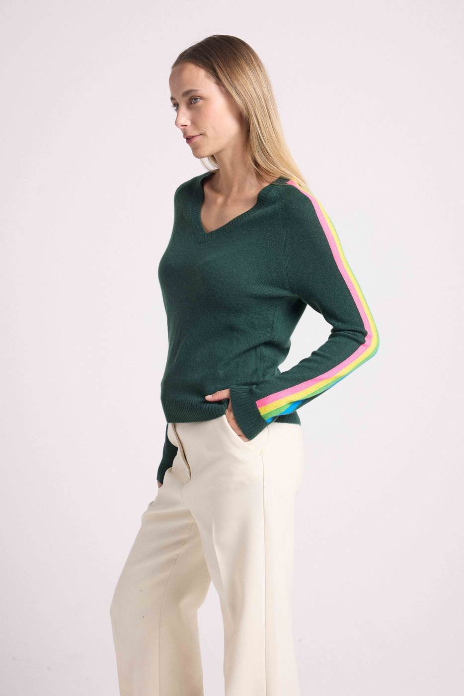 Pull Col V Bandes Arc En Ciel Manches Java - Vert Bouteille