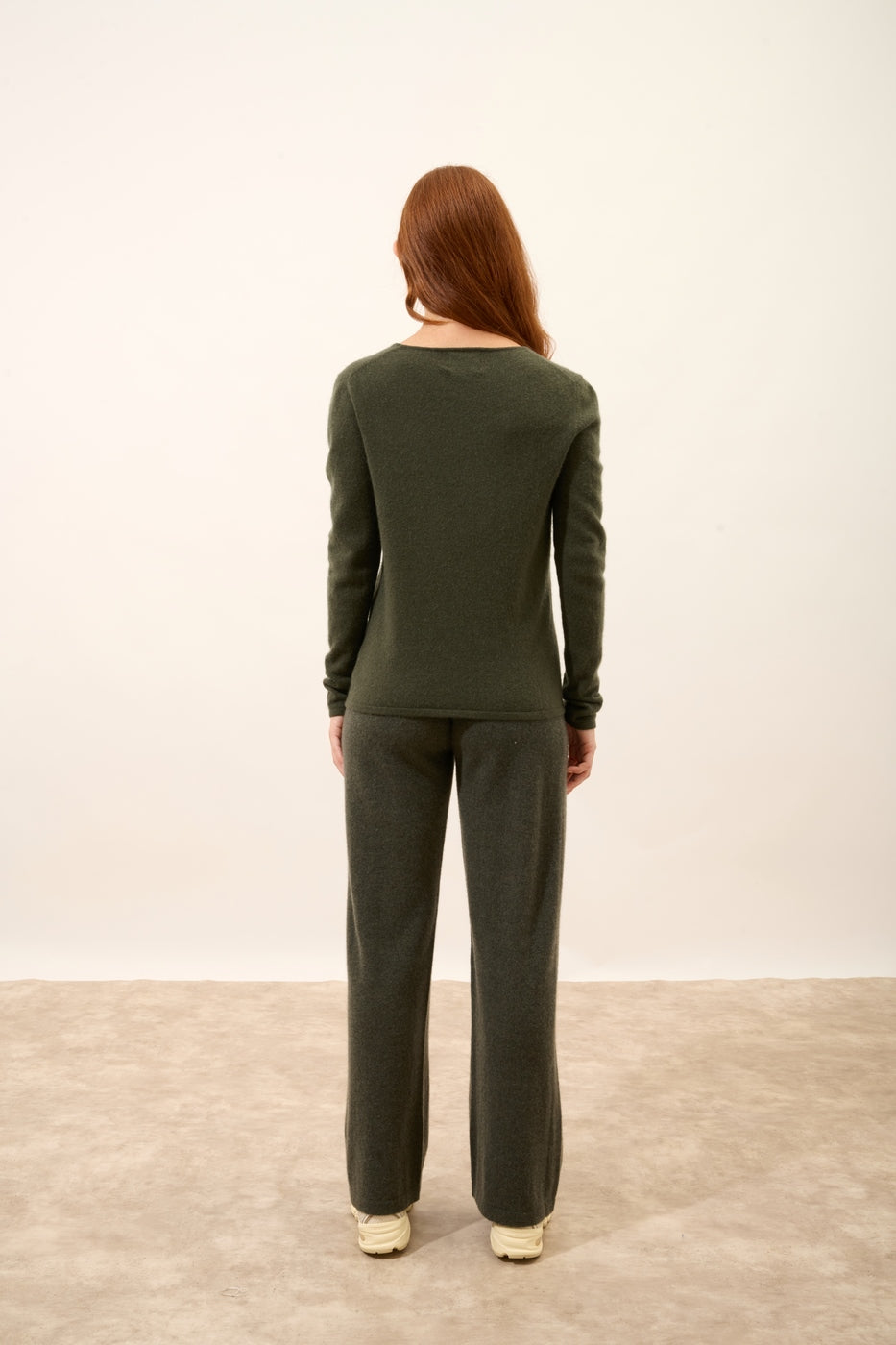 Striktrøje med V-hals - Joan - Khaki