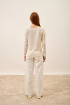V-halset sweater - Joan - Råhvid
