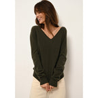 Sweter z dekoltem w serek – Phoebe – Khaki