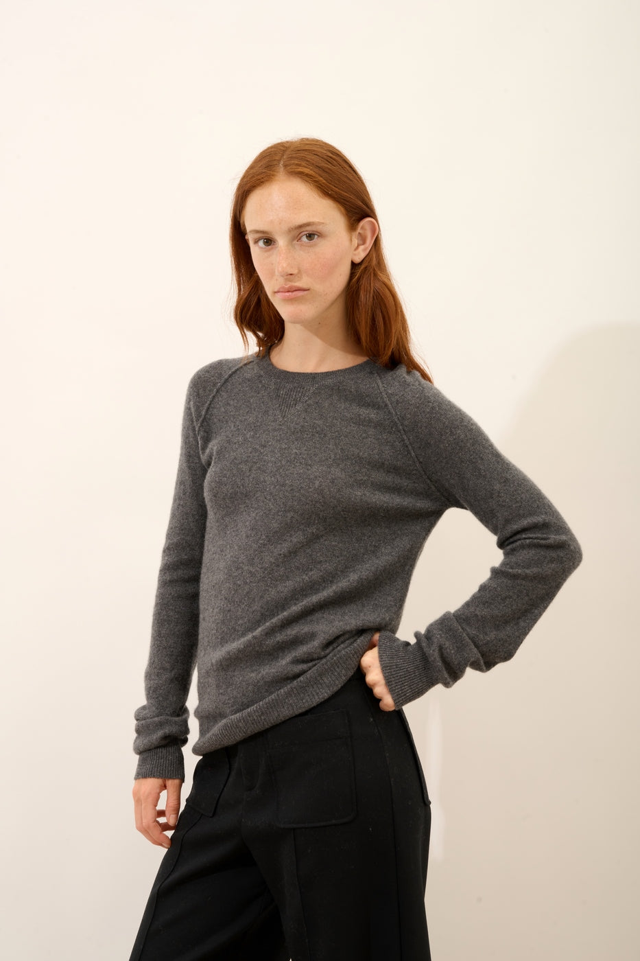 Sweter z okrągłym dekoltem - Helen - Melanżowy antracyt