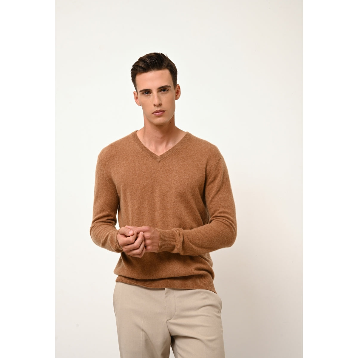 V-halset sweater Walt - 100 % kashmir 2-trådet - Nøddebrun - Mænd
