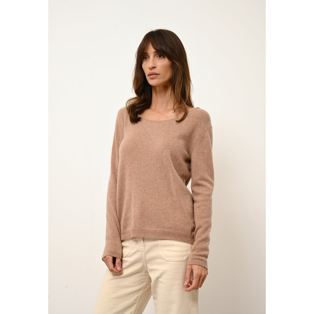 Sweter z dekoltem w łódkę - Fiona - Camel Chiné